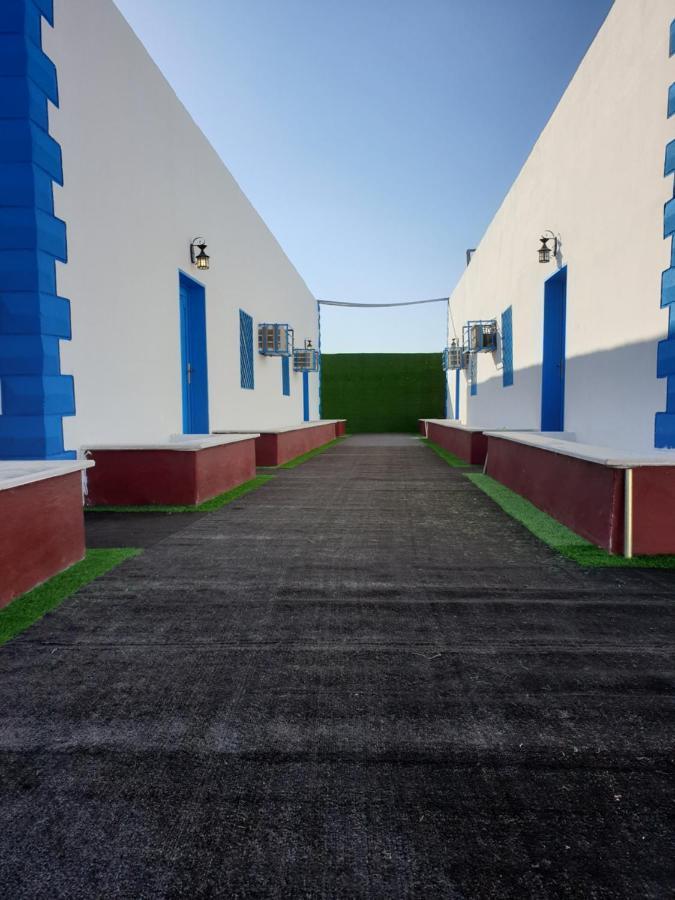 شقق سانتوريني الخاصة Santorini Private Apartments アル・ウラー エクステリア 写真